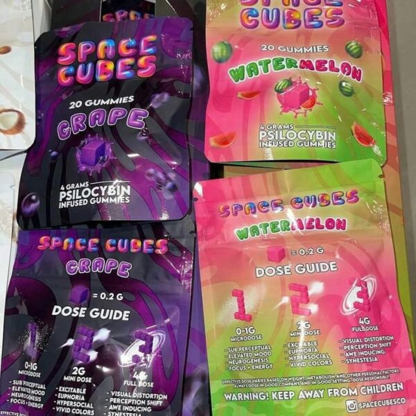 1aef8cab6621fe848c3da6814667cd5f.jpg Space cubes